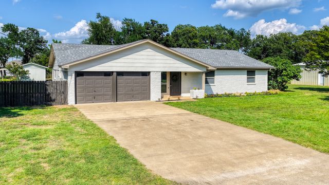 3905 Mountain Vista Drive, Granbury, TX 76048
