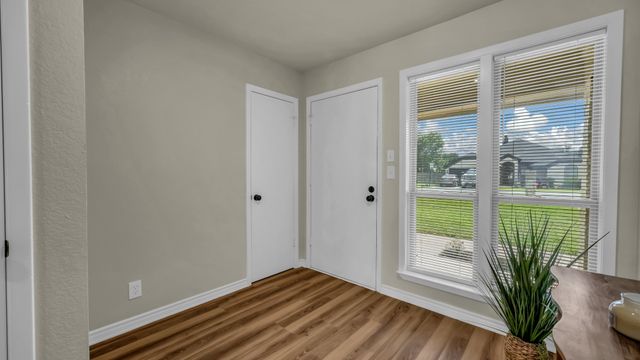 3905 Mountain Vista Drive, Granbury, TX 76048