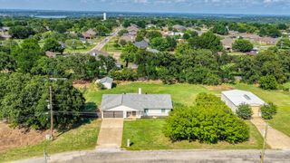 3905 Mountain Vista Drive, Granbury, TX 76048