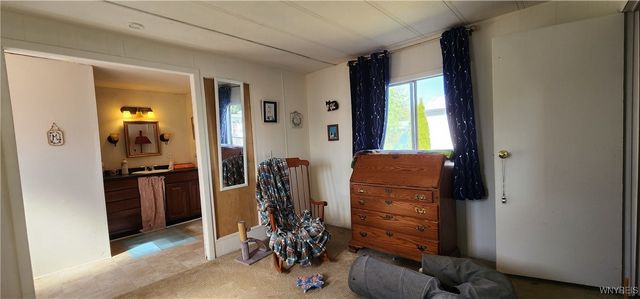 287 Fox Hunt Drive, Lockport Town, NY 14094