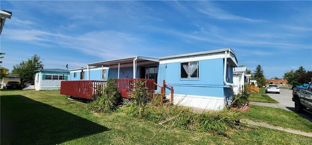 287 Fox Hunt Drive, Lockport Town, NY 14094