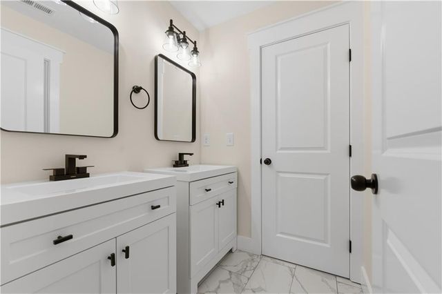 1043 Mccalla NE Street, Conyers, GA 30012