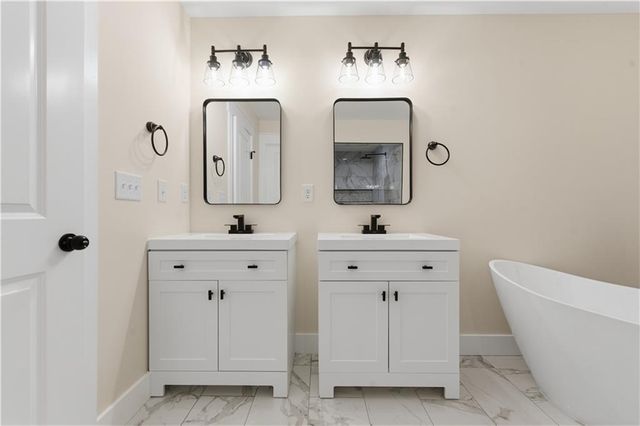 1043 Mccalla NE Street, Conyers, GA 30012