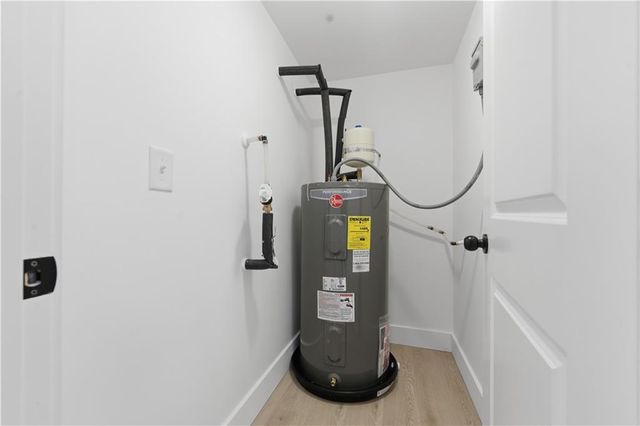 1043 Mccalla NE Street, Conyers, GA 30012