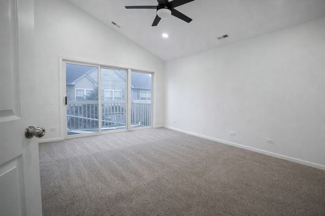 2866 Stonewater Drive 2866, Naperville, IL 60564