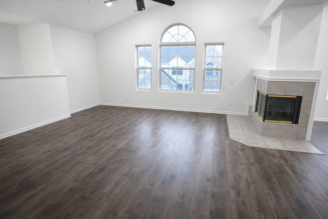 2866 Stonewater Drive 2866, Naperville, IL 60564