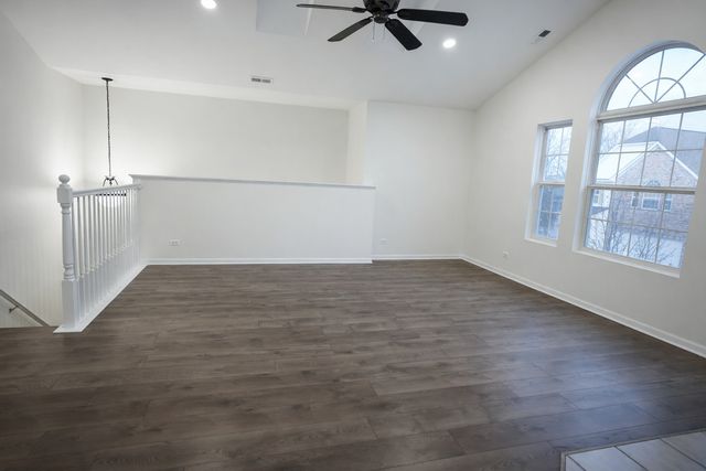 2866 Stonewater Drive 2866, Naperville, IL 60564