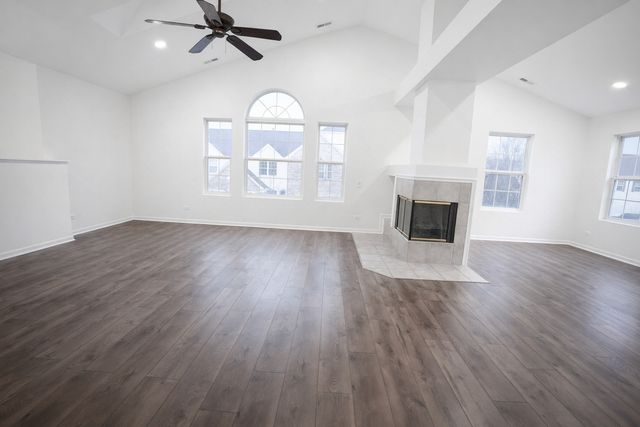 2866 Stonewater Drive 2866, Naperville, IL 60564