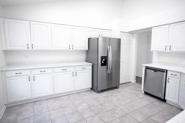 2866 Stonewater Drive 2866, Naperville, IL 60564