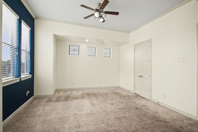 9948 Woodwind Lane N, Houston, TX 77025