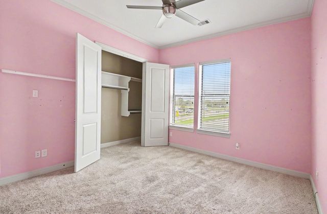 9948 Woodwind Lane N, Houston, TX 77025