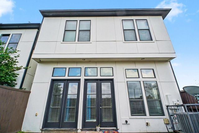 9948 Woodwind Lane N, Houston, TX 77025