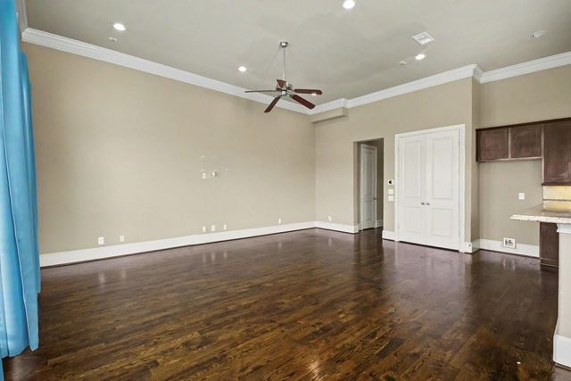 9948 Woodwind Lane N, Houston, TX 77025