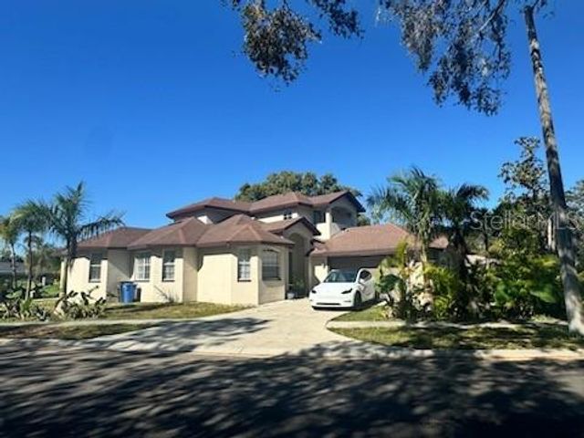4015 WOODACRE LANE, Tampa, FL 33624