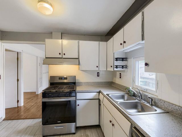 11916 W 13th Ave, Lakewood, CO 80401