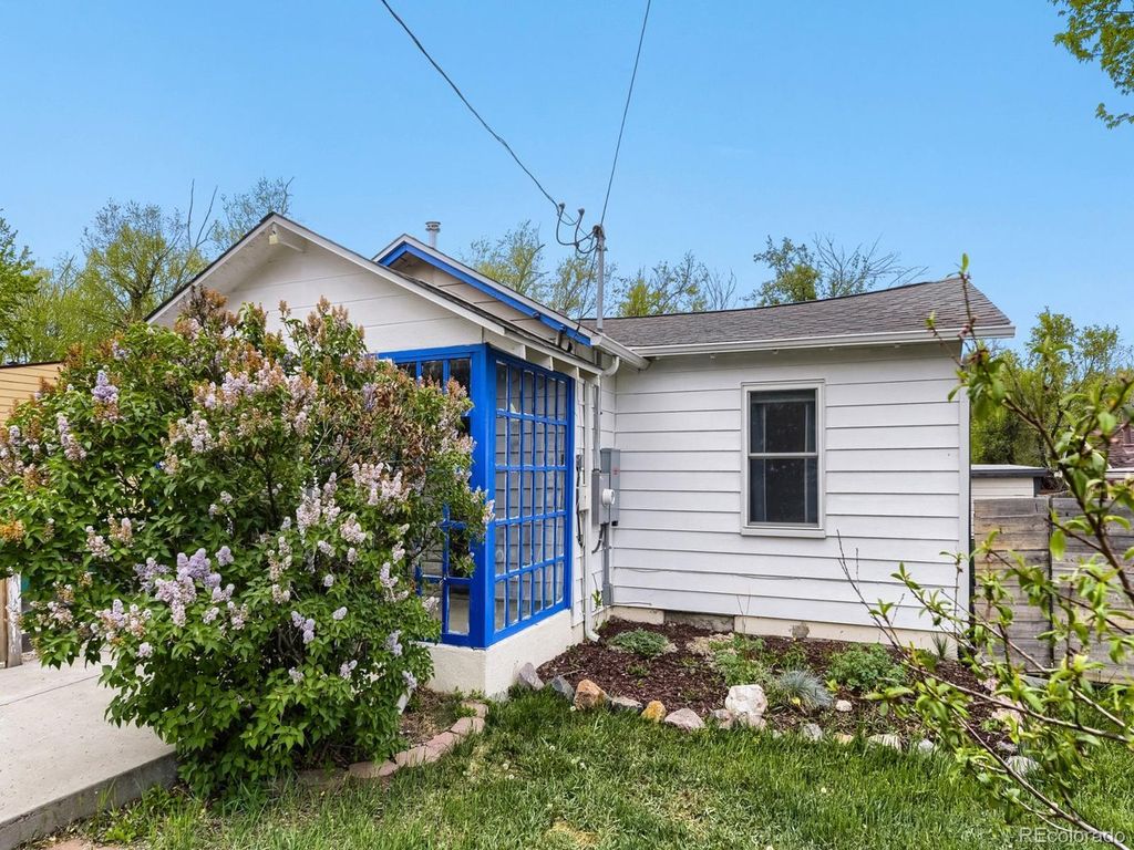 11916 W 13th Ave, Lakewood, CO 80401