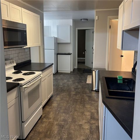 122 5th Street SW, New Philadelphia, OH 44663