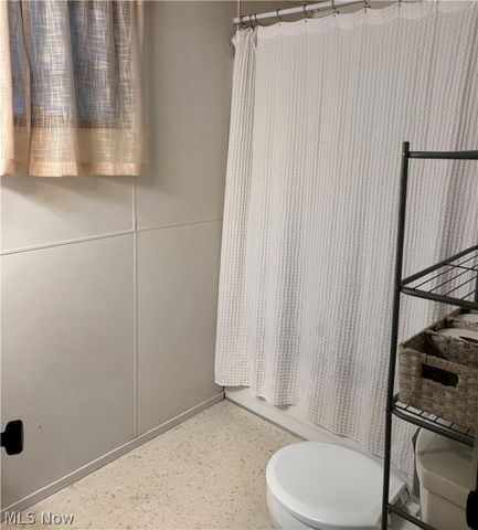 122 5th Street SW, New Philadelphia, OH 44663