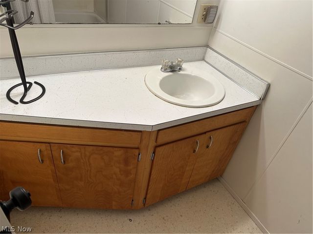 122 5th Street SW, New Philadelphia, OH 44663