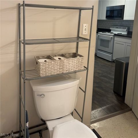 122 5th Street SW, New Philadelphia, OH 44663