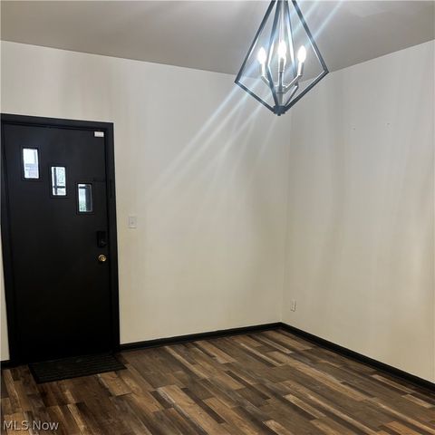 122 5th Street SW, New Philadelphia, OH 44663