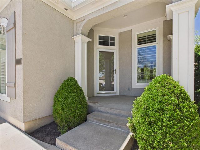 11844 S Hallet Street, Olathe, KS 66062