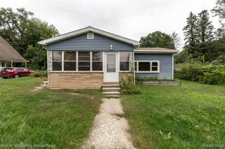 2642 Lakeridge, Wixom, MI 48393