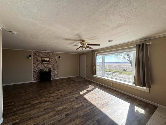 27068 KATYDID Road, Maryville, MO 64468