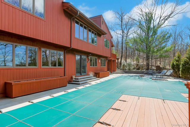 837 Sherry Drive, Valley Cottage, NY 10989