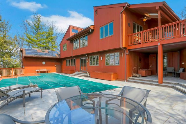 837 Sherry Drive, Valley Cottage, NY 10989