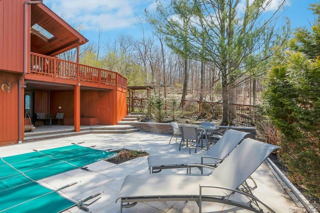 837 Sherry Drive, Valley Cottage, NY 10989