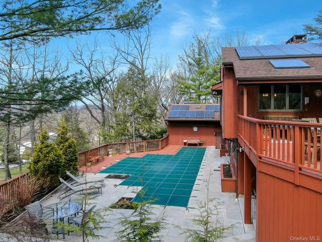 837 Sherry Drive, Valley Cottage, NY 10989