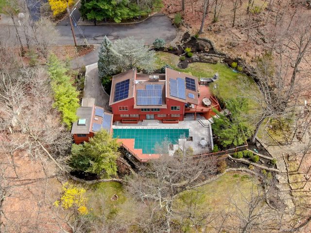 837 Sherry Drive, Valley Cottage, NY 10989