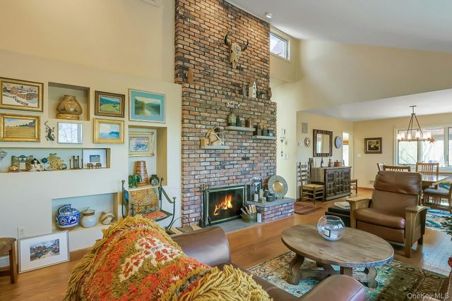 837 Sherry Drive, Valley Cottage, NY 10989