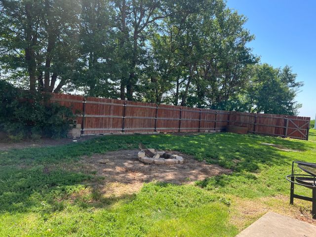 14550 Old Darrouzett Highway, Booker, TX 79005