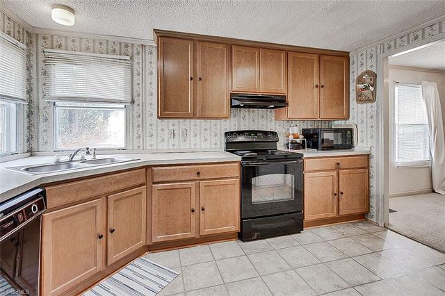 5333 Greywood Drive, Greensboro, NC 27406