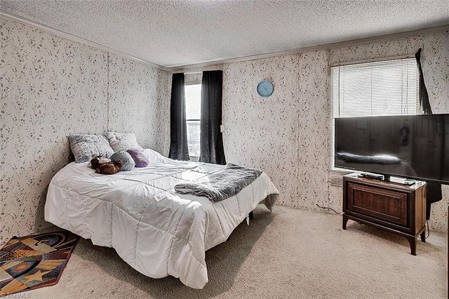 5333 Greywood Drive, Greensboro, NC 27406