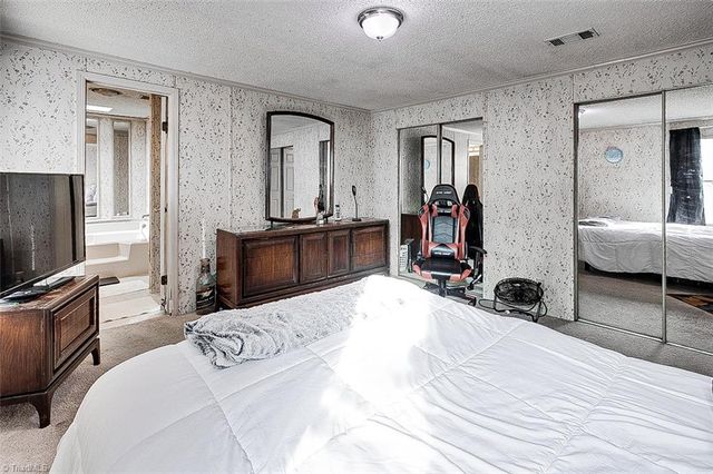 5333 Greywood Drive, Greensboro, NC 27406