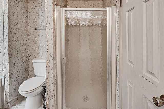 5333 Greywood Drive, Greensboro, NC 27406