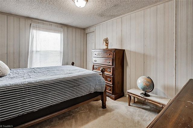 5333 Greywood Drive, Greensboro, NC 27406