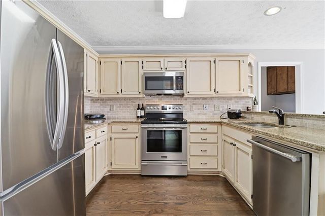 4034 Song Thrush Court NE, Roswell, GA 30075