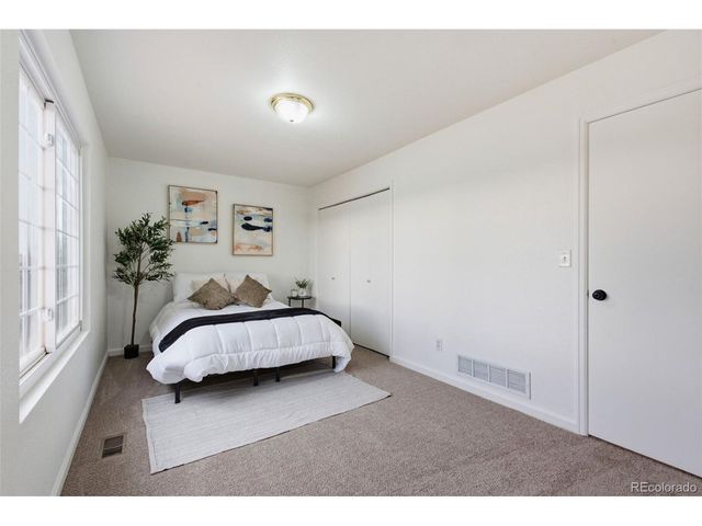 2417 Bearwood Ave, Greeley, CO 80631