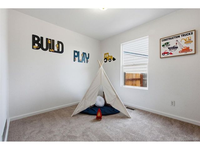 2417 Bearwood Ave, Greeley, CO 80631