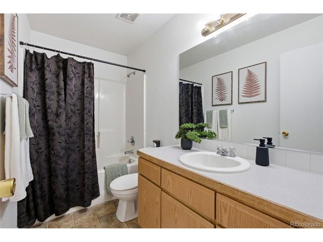 2417 Bearwood Ave, Greeley, CO 80631