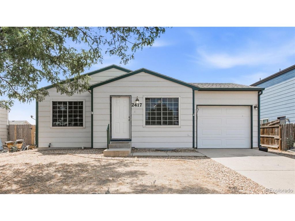 2417 Bearwood Ave, Greeley, CO 80631
