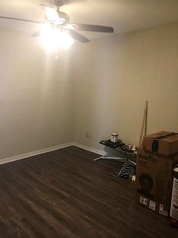 2402 Sycamore Avenue B3, Huntsville, TX 77320