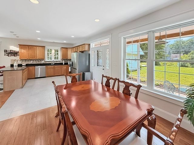 8 Dulcies Pt Rd, Kingston, NH 03848
