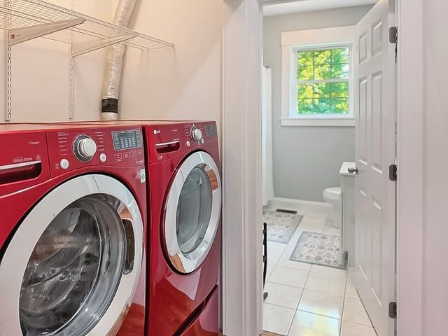 8 Dulcies Pt Rd, Kingston, NH 03848
