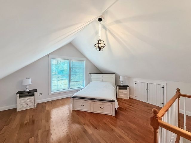 8 Dulcies Pt Rd, Kingston, NH 03848