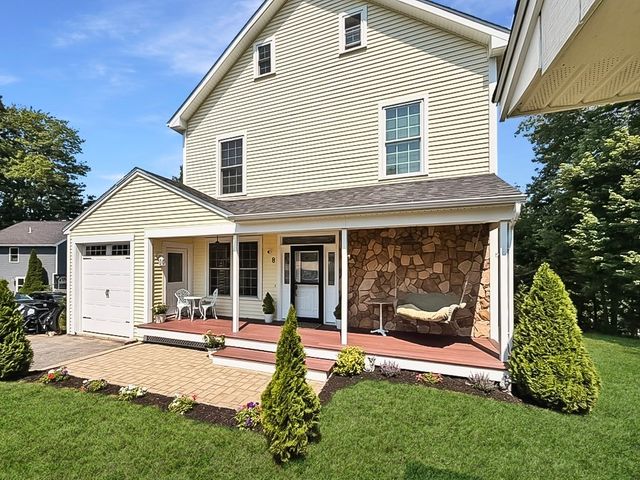 8 Dulcies Pt Rd, Kingston, NH 03848